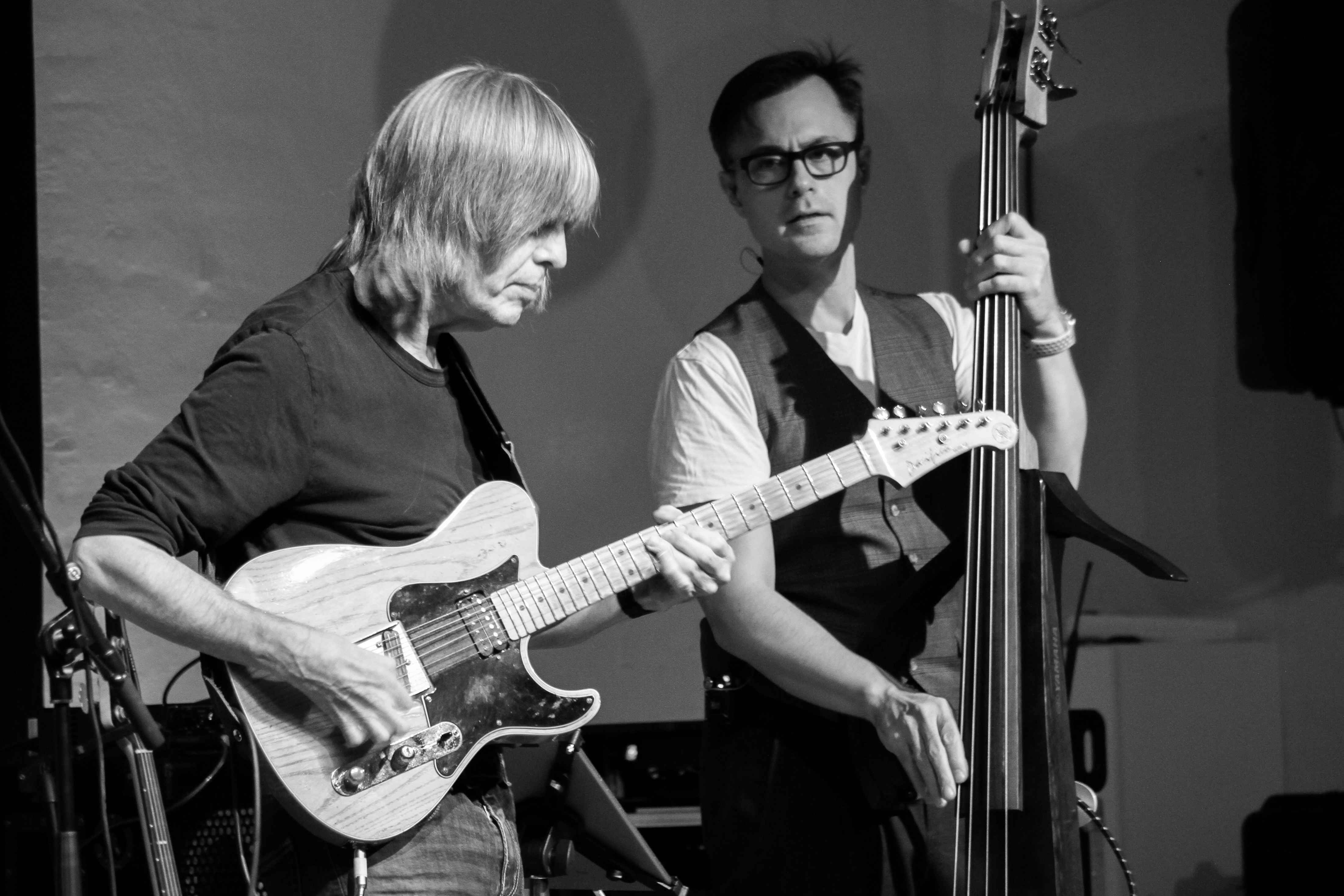 Mike Stern & Chris Minh Doky